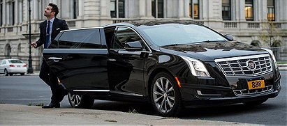 Looking for Chauffeur hire car Melbourne