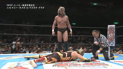 Mascara Dorada vs. Kenny Omega (NJPW, Invasion Attack 2015)