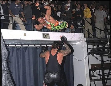 Undertaker vs Rob Van Dam Hardcore Championship Vengeance 2001