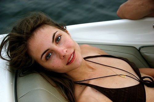 Willa Holland Willa Holland