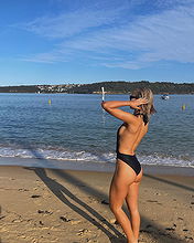 Julia Cavanagh pictures and photos