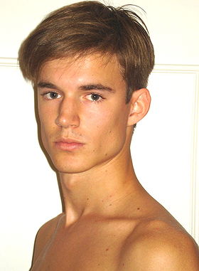 Sverre Denis