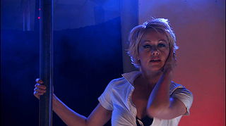 Beverly Lynne pictures and photos