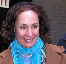 Laurie Metcalf pictures and photos