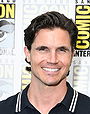 Robbie Amell