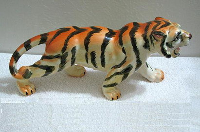 Tiger Figurine - Ceramic (Nippon Yoko Boeki)