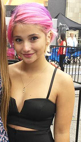 Amanda Arcuri pictures and photos