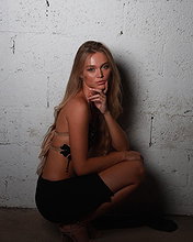 Kyla Dodds pictures and photos