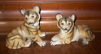 Tiger Figurine - Tiger Cub Set of Two