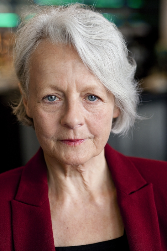 Lore Stefanek