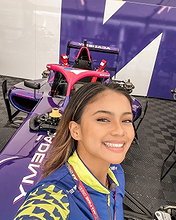 Bianca Bustamante pictures and photos