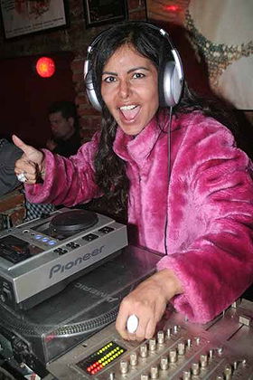 Coroa gostosa chupando buceta Ver videos porno sexo quente