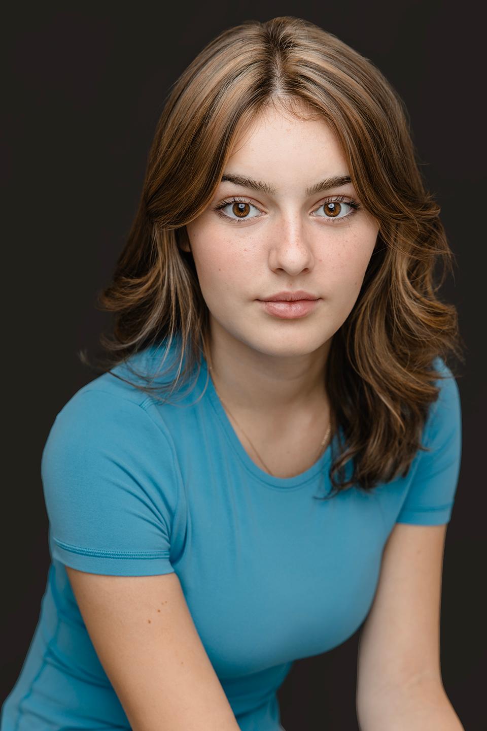 Holly de Barros