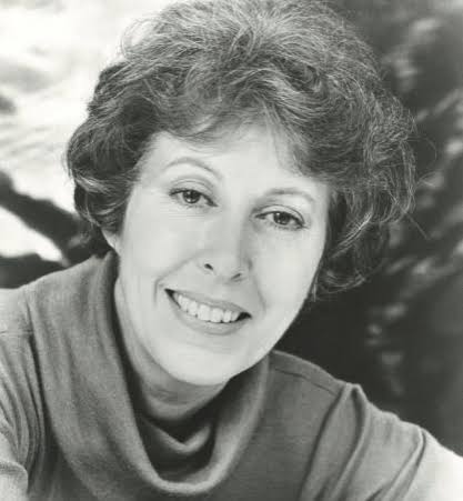 Lois De Banzie