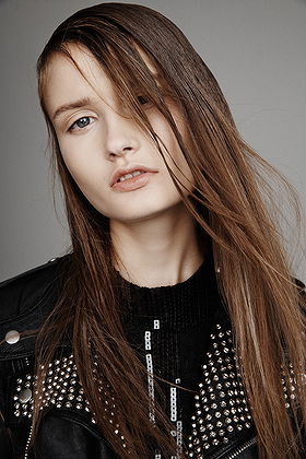 Anna Kol