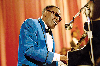 Ray Charles (Jamie Foxx)