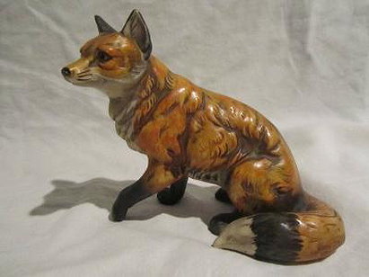 Fox Figurine - Red Fox Sitting (UCTCI)