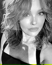 Dina Meyer pictures and photos