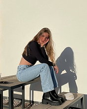 Julia Belza pictures and photos