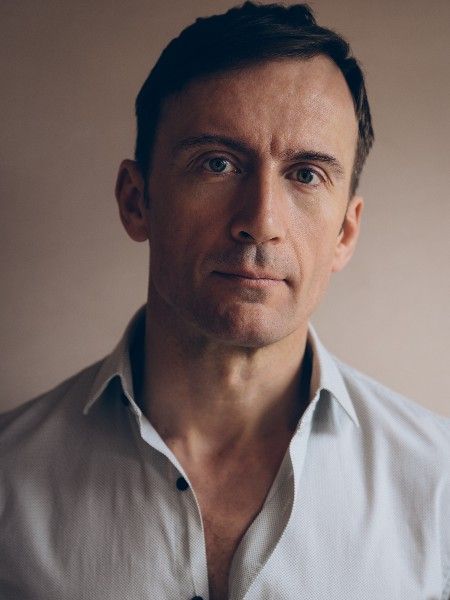 Anthony Howell