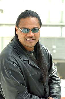 Lawrence Makoare