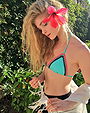 Elena Kampouris