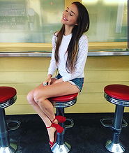 Ana Walczak pictures and photos