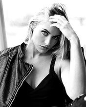 Jessica Sipos pictures and photos