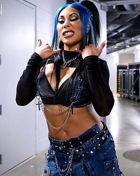 Mia Yim