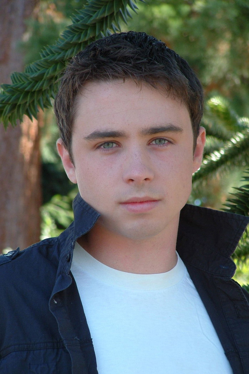 Dean Shelton