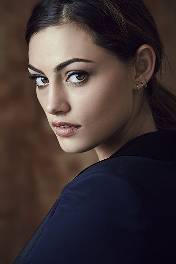 Phoebe Tonkin