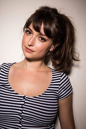 Milana Vayntrub