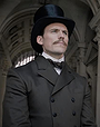 Mycroft Holmes (Sam Claflin)