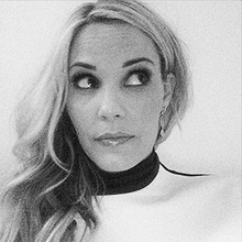 Leslie Bibb pictures and photos