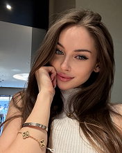 Diana Babyna pictures and photos