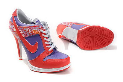 ladies nike sb low style heels in red purple