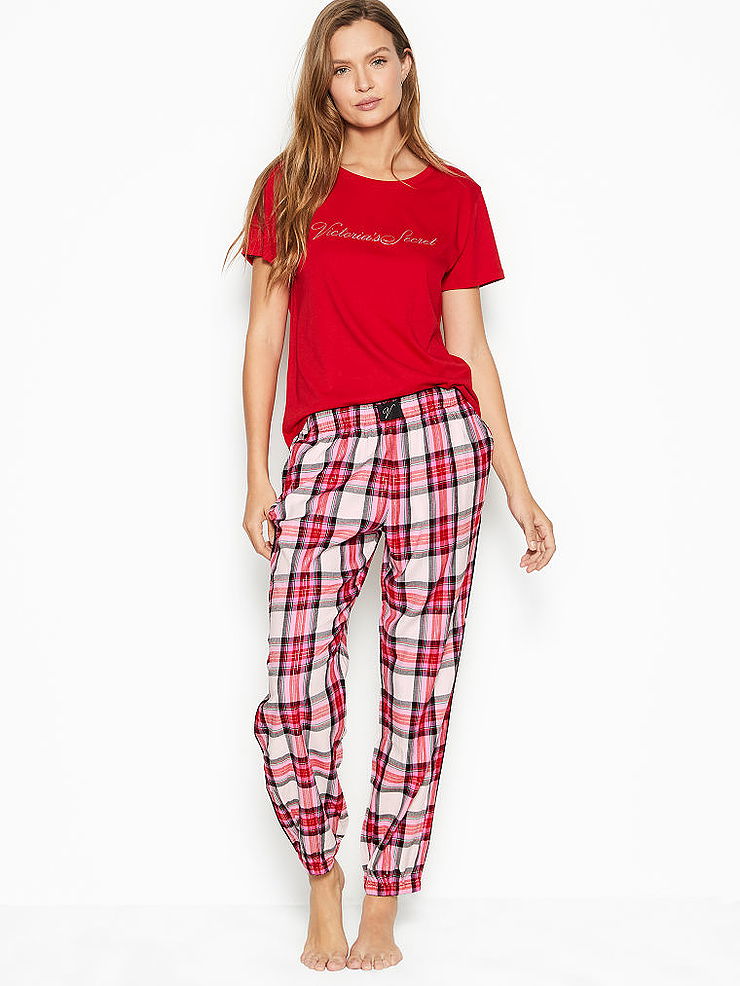 Josephine Skriver Josephine Skriver