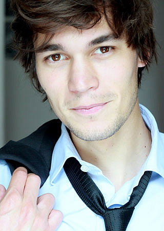 Xavier Hosten