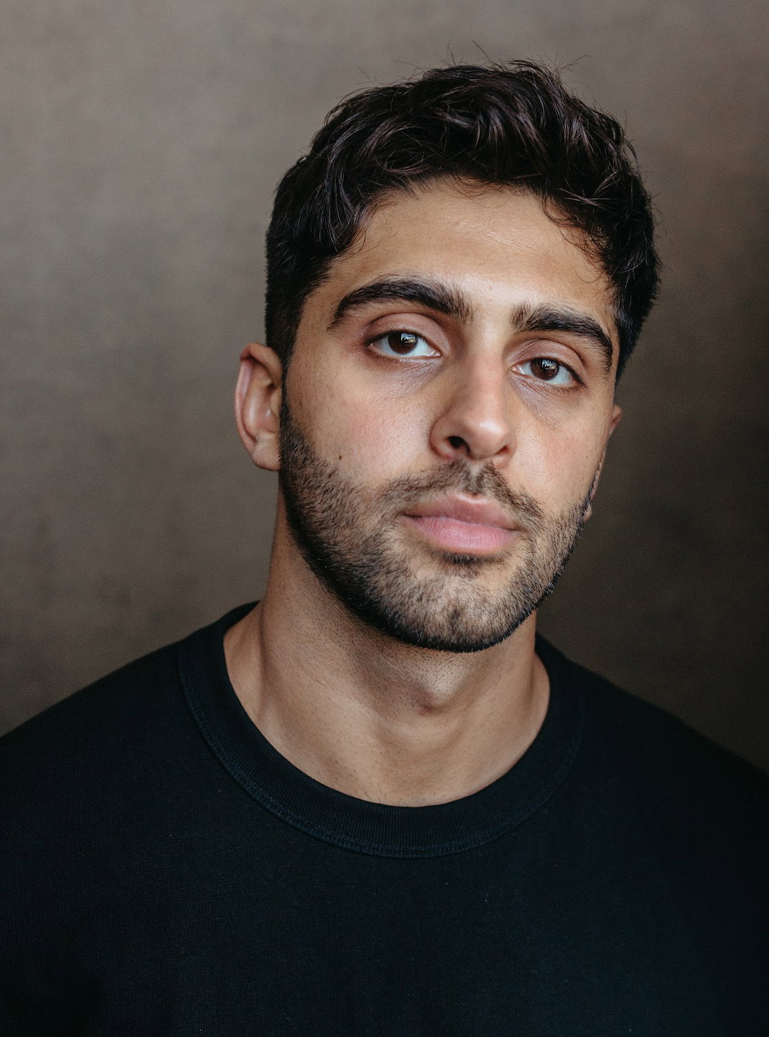 Arian Nik