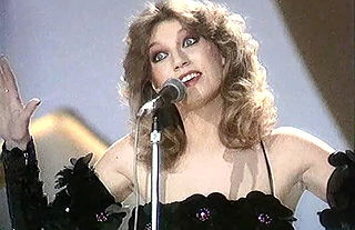 Maggie MacNeal pictures and photos