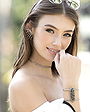 Lorena RAE
