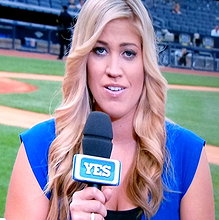 Meredith Marakovits pictures and photos
