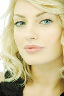 Manila Nazzaro