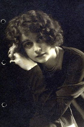 Edith Barrett