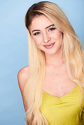 Gigi Gustin pictures and photos