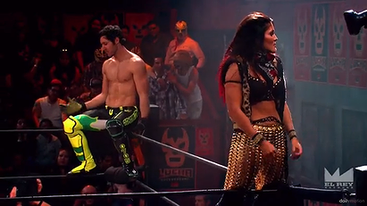 Angelico vs. Ivelisse (Lucha Underground, 03/11/15)