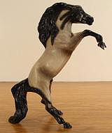 Breyer Classic Fighting Mesteño blue roan Azul