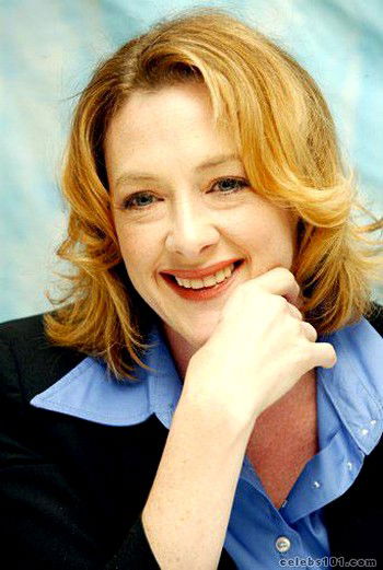 Next photo of Joan Cusack