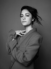 Blu Hunt pictures and photos