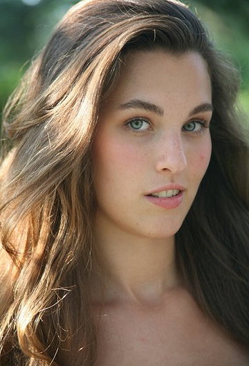 Rainey Qualley